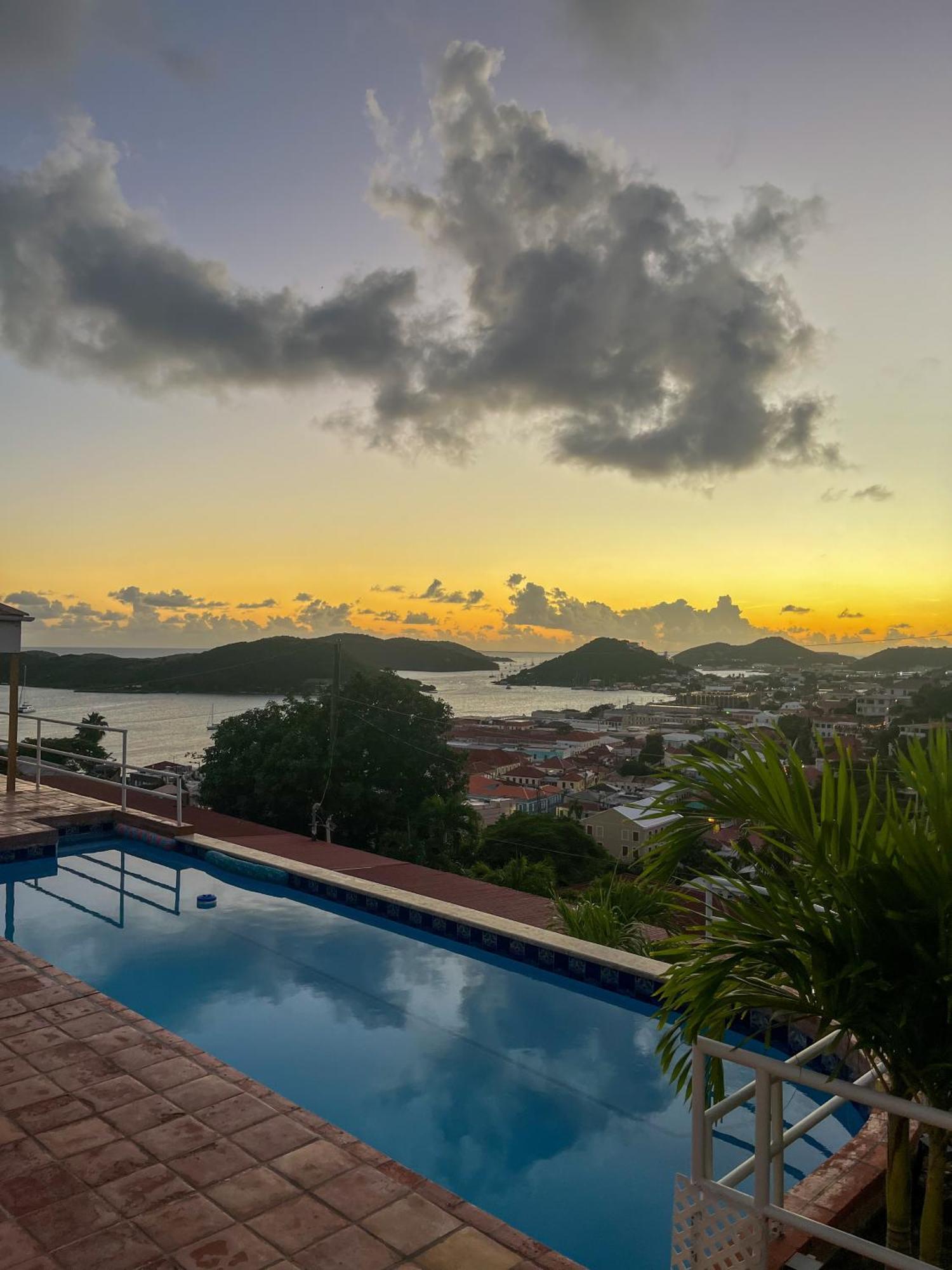 The Mary Anne Boutique Hotel Usvi Шарлотта-Амалия Экстерьер фото